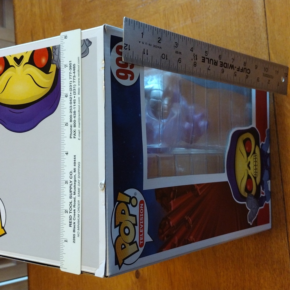 Large 10" Skeletor Funko Pop Television #998 Masters Of The Universe Figure - Picture 4 of 10